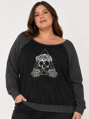 Torrid Skull Rose Floral Raglan Sweatshirt Top Black Gray Goth XL